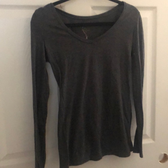 Gray long sleeve top - Picture 1 of 3